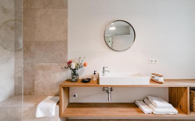 Haizing 26 (Adults Only)