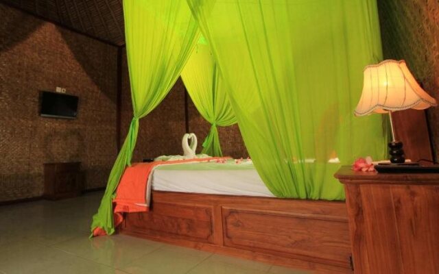 Orange Balangan Bungalow