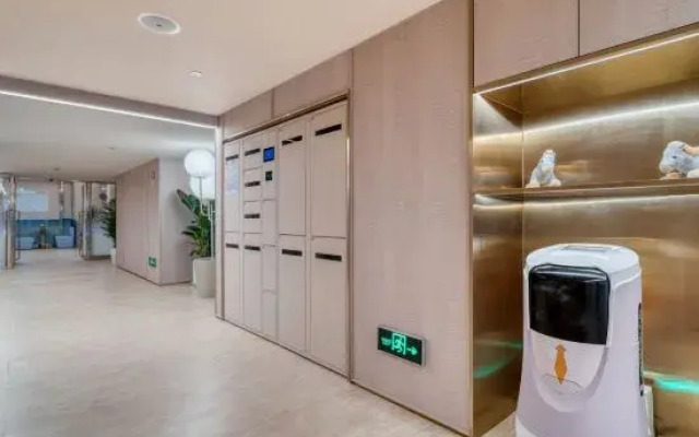 HanTing Hotel (Shanghai Fengxian Nanqiao Bus Station)