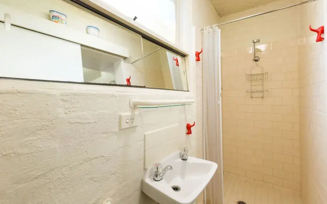 REID, Fitzroy Studio Apartment