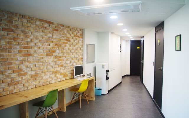 24 Guesthouse Yeosu