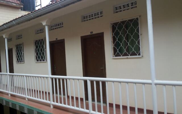 Leosim Hotel Nebbi