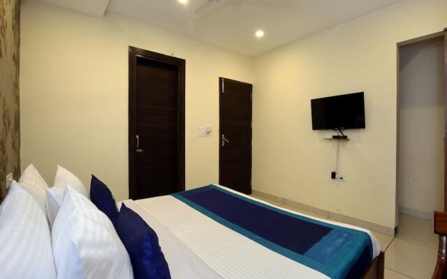 OYO 9951 Hotel Satkar Avenue