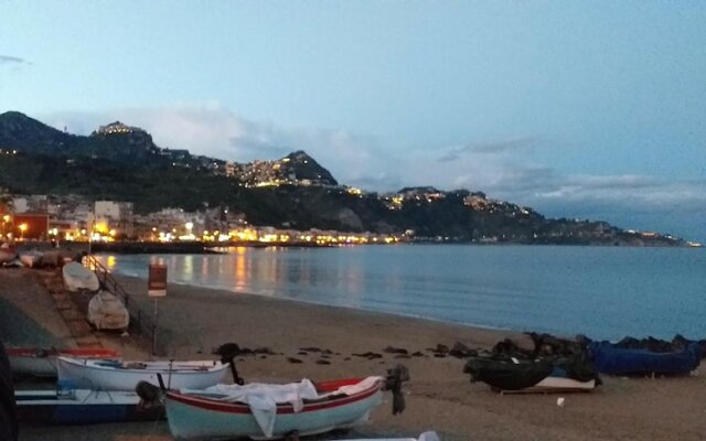 Apartment with One Bedroom in Giardini Naxos , with Wonderful Sea View And Furnished Terrace - 50 M From the Beach