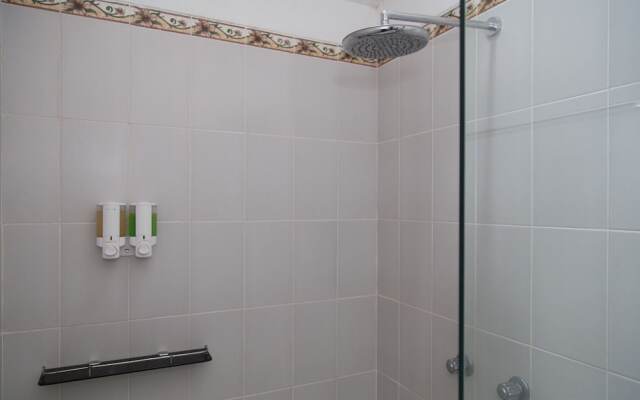 ZEN Rooms Legian Dewi Sri 3