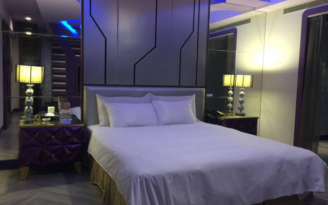 Discovery Motel - Yanping