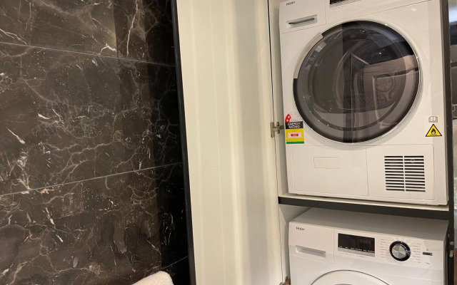 Premium Double Bay 3 bedroom apartment