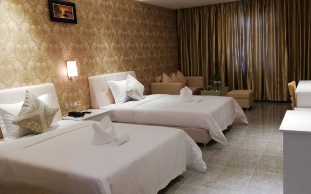 Lucky 8 Hotel