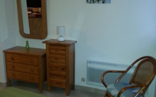 Studio in Amélie-les-bains-palalda, With Wonderful City View, Furnishe