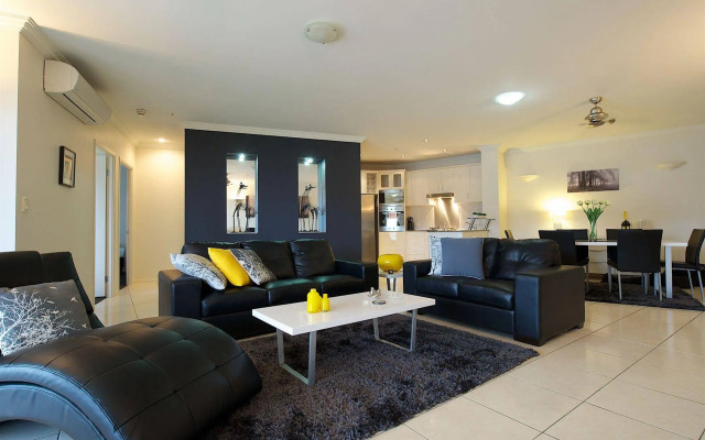 Jack & Newell Holiday Apartments