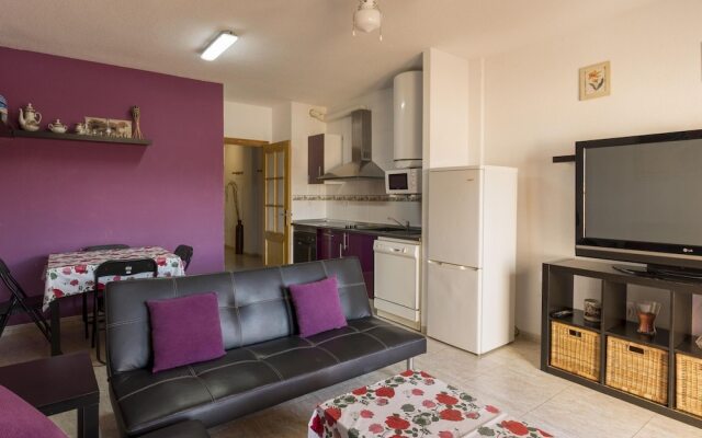 Lovely Holiday Home in Almeria near Sea Beach