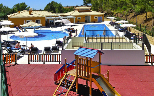 Holiday home for max. 4 pers. in Castro Marim with a shared pool