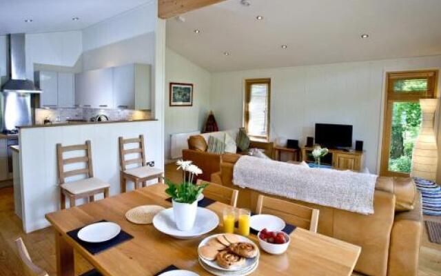 Lakeview - 7 Indio Lake, Bovey Tracey