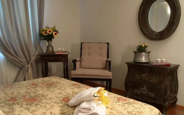 Aloni Hotel