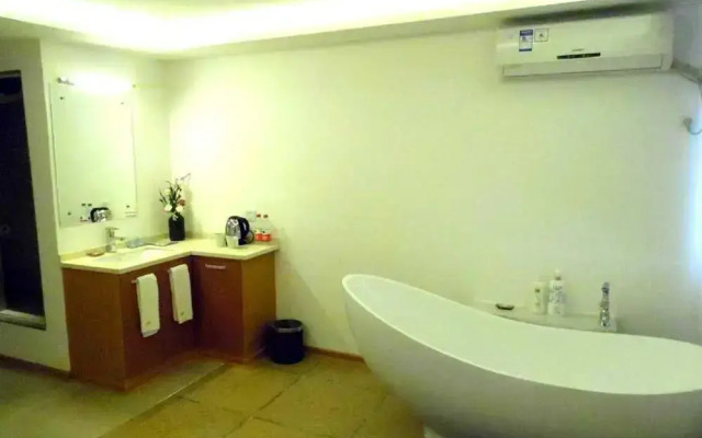 Dalian Landu Hotel