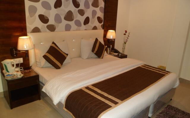 Check In Room RK Ashram