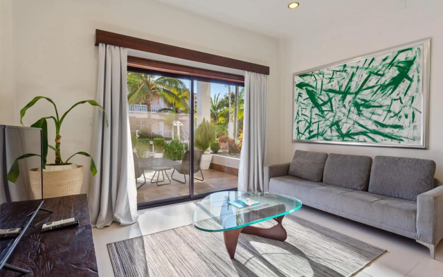 The Ellysian Boutique Hotel