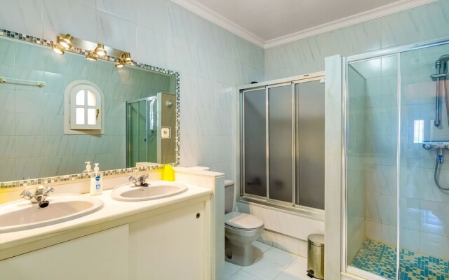 Beautiful Villa in Pedreguer With Swimming Pool
