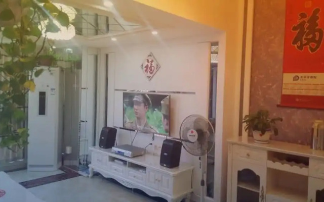 Railway Station Splendid Elegant Apartment