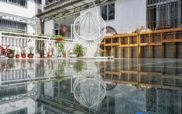 Yunbu Outdoor Themed Inn – Exterior – Dali