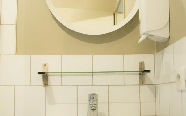 Georges Hostel & Café