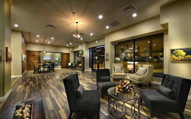 Hotel Maison Yakima Tapestry Collection by Hilton