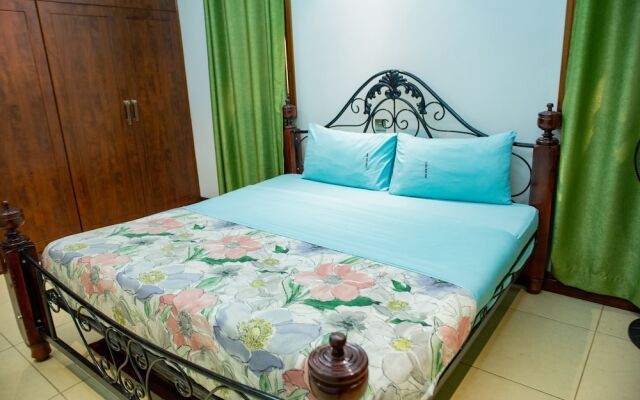Dina Apartments