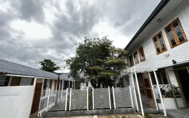 Sherva101 Home and Hostel
