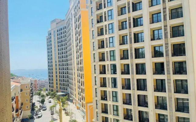 2 Bedrooms Apartment In Sunset Town