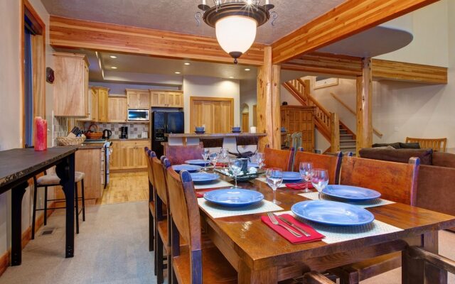 Abode at the Cove