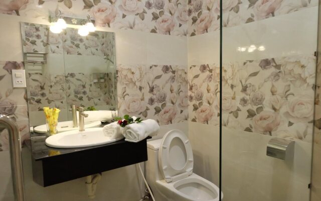Spring Hung Anh Hotel