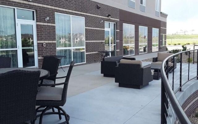 Hawthorn Suites By Wyndham Loveland