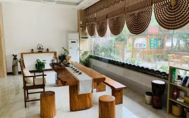 Lvye·Exquisite Mijing Leisure Homestay (Libo Xiaoqikong Scenic Area Dongmen Branch)