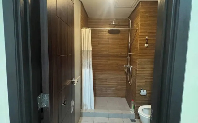 Levi & Moon's Chill with beautiful view