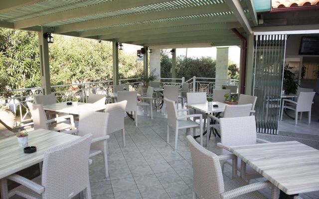 Blue Sky Hotel