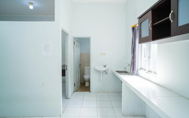 RedDoorz near Universitas Palangkaraya 2