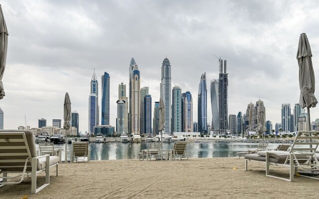 Glamorous 3BR with Marina view