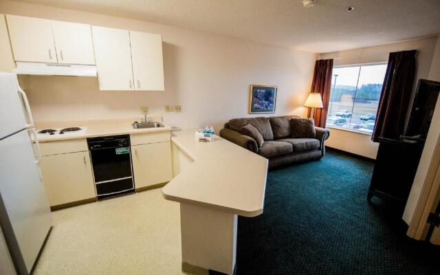 Greystone Inn and Suites