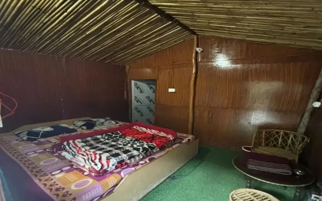 The Gauri Huts And Restaurant