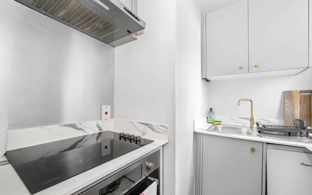 Chic Flat With Stunning City Views