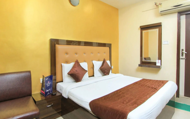 OYO 2000 Hotel Yash