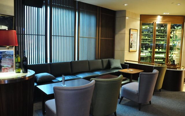 The Bund Hotel