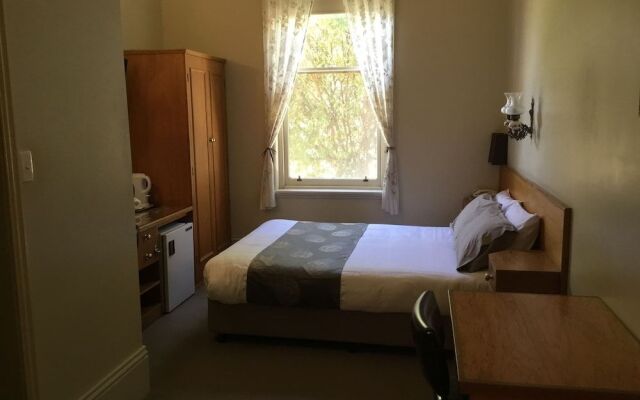 Campbell St Lodge