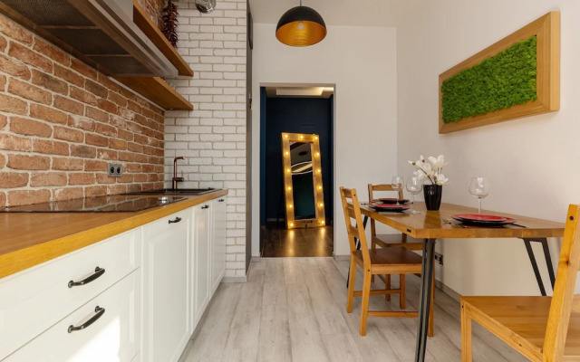 Deep Green Apartment by Renters