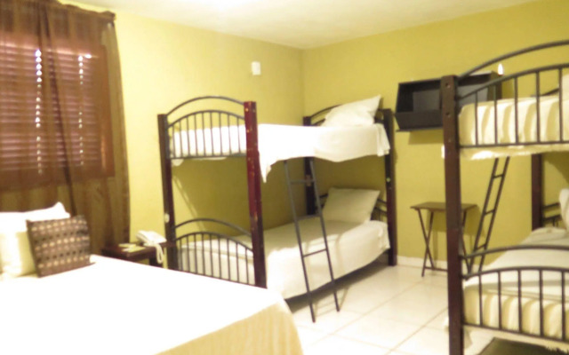 Panama House Bed & Breakfast