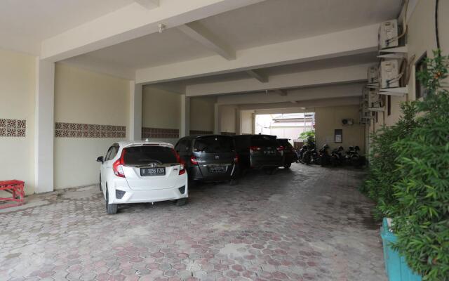OYO 1864 Tiara Guest House