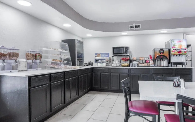 Red Roof Inn Forrest City