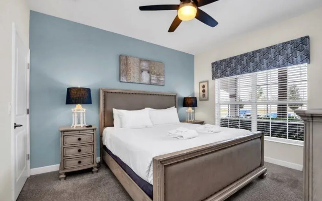 4804crusoe 4 Bedroom Townhouse