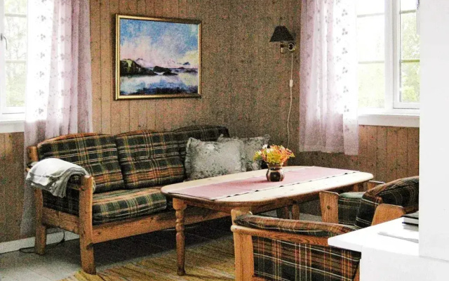6 Person Holiday Home in Hennes
