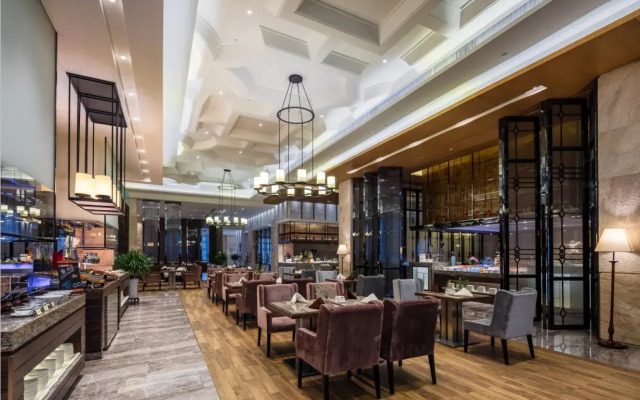 Felton Grand Hotel Bazhong